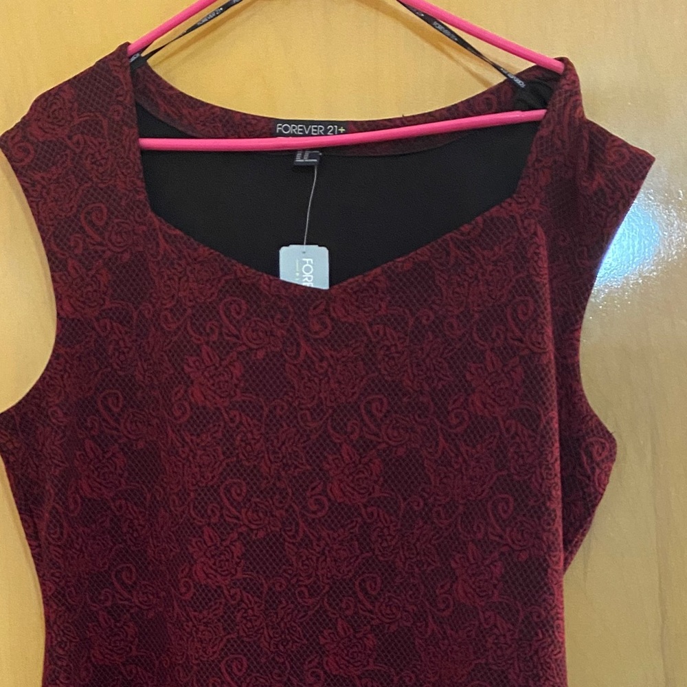 Floral embroidered bodycon dress - Picture 3 of 4